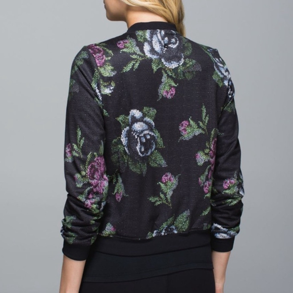 Lululemon | Party Bomb Jacket | Garden Party Smooth Silver Multi | Sz 6/8 | EUC - Picture 4 of 13